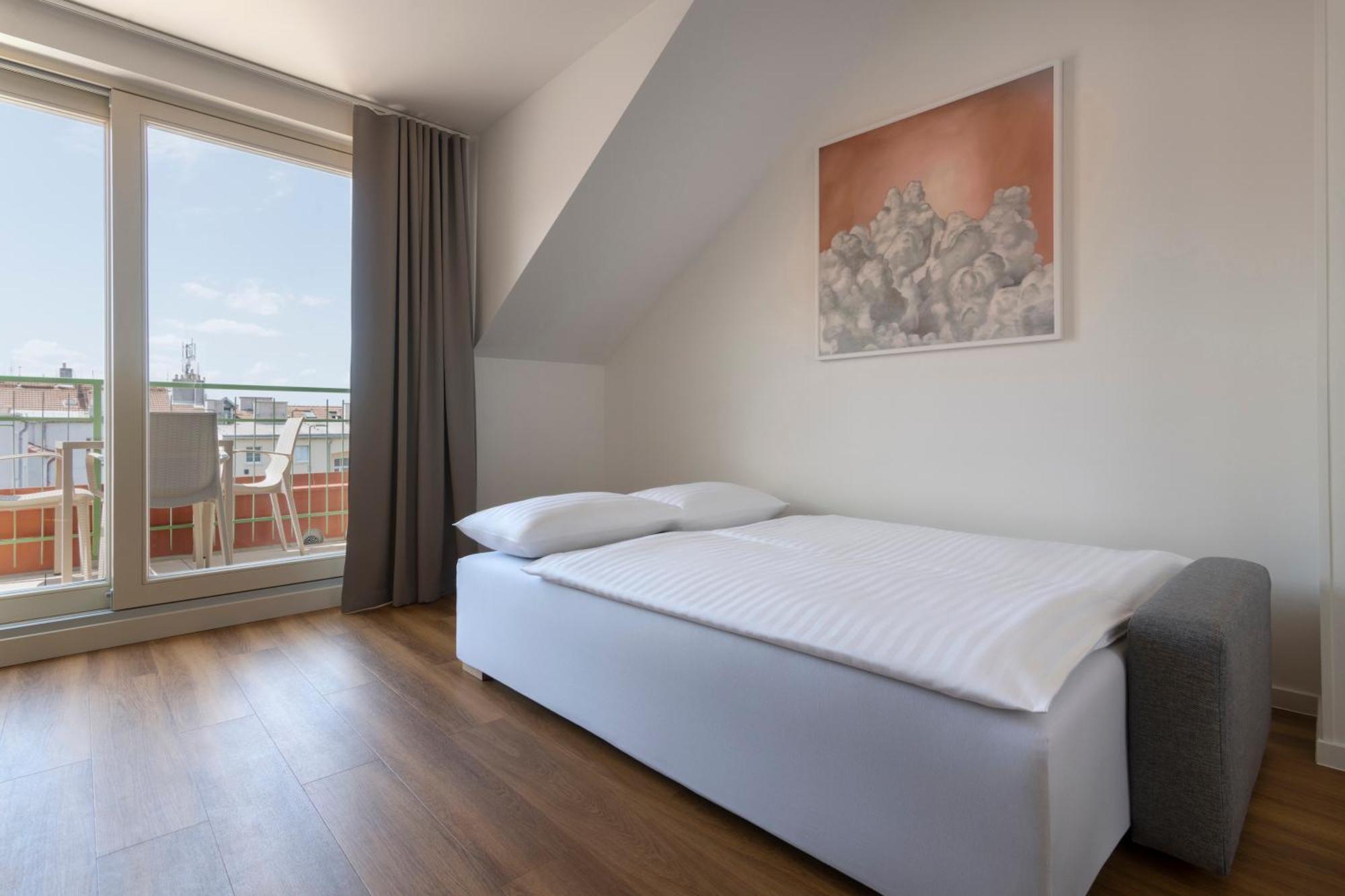 Encore Boutique Residence By Dwellfort Prague Room photo